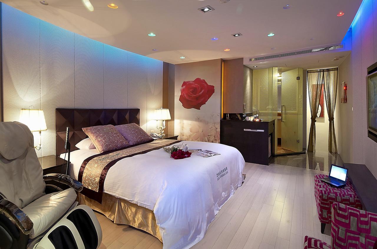Zhi Baishan Motel Zhunan エクステリア 写真
