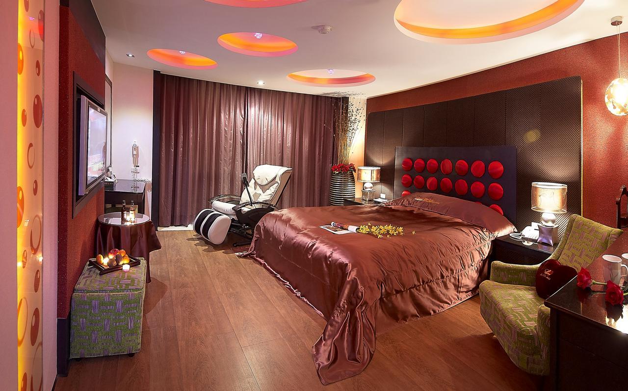 Zhi Baishan Motel Zhunan エクステリア 写真
